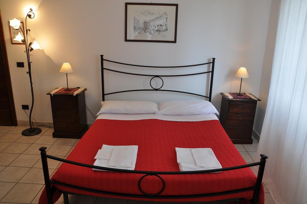 Agriturismo Ricciardelli Villa Contrada  Ruang foto