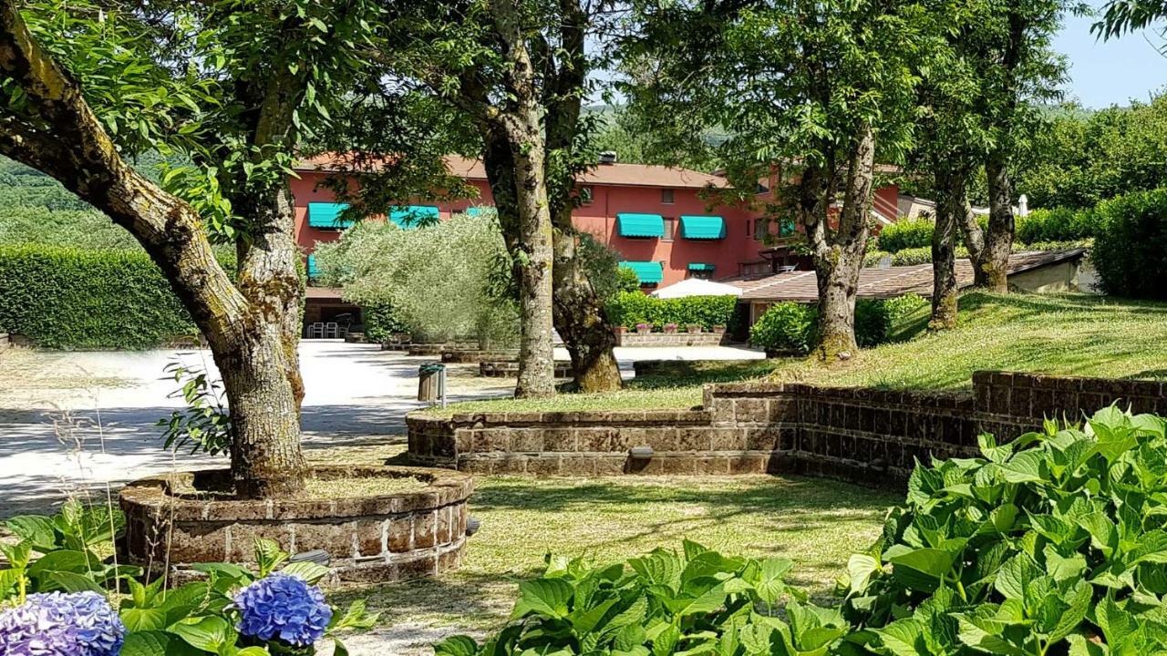 Agriturismo Ricciardelli Villa Contrada  Bagian luar foto