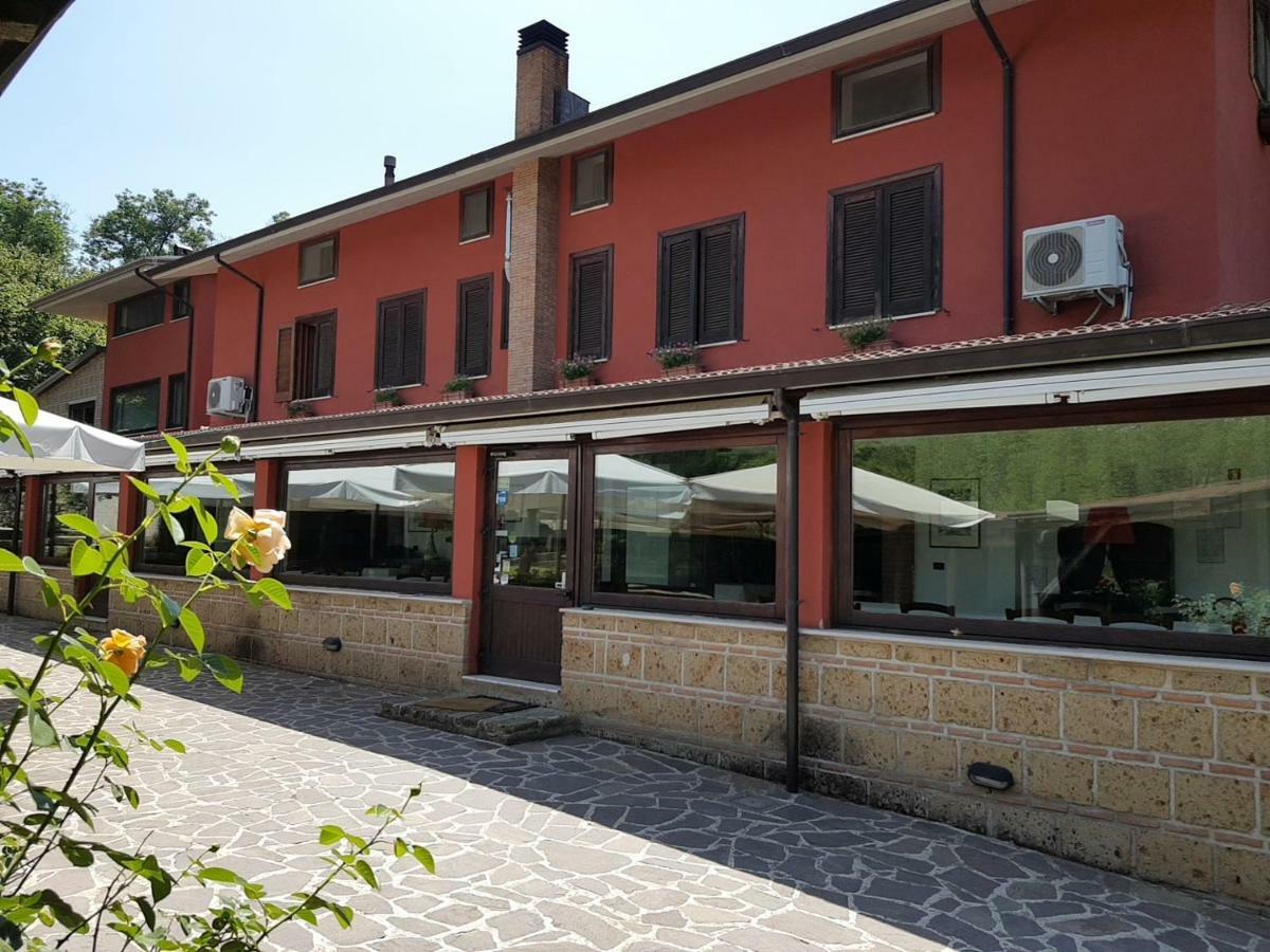 Agriturismo Ricciardelli Villa Contrada  Bagian luar foto