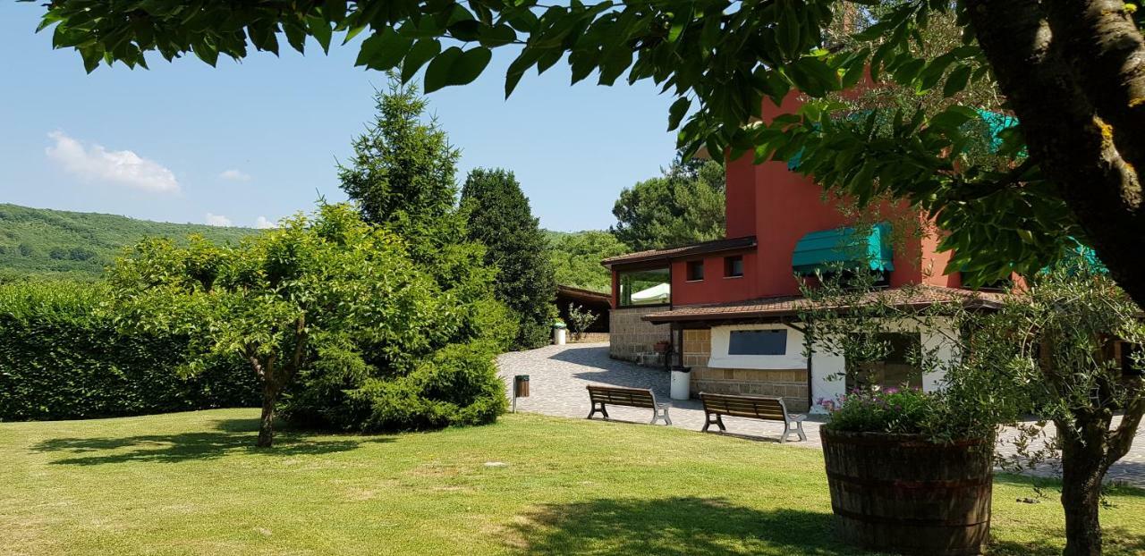Agriturismo Ricciardelli Villa Contrada  Bagian luar foto