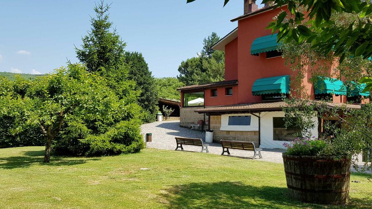Agriturismo Ricciardelli Villa Contrada  Bagian luar foto