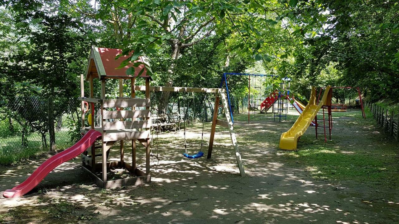 Agriturismo Ricciardelli Villa Contrada  Bagian luar foto